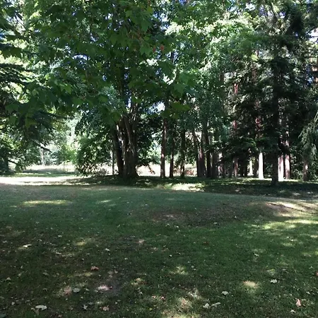 Chateau Les Bardons La Pacaudiere