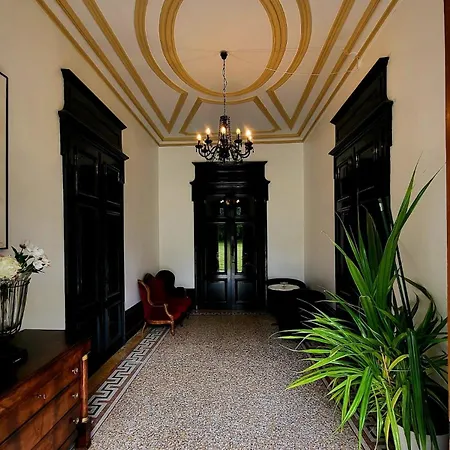 Villa Chateau Les Bardons
