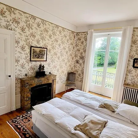 Chateau Les Bardons Villa *