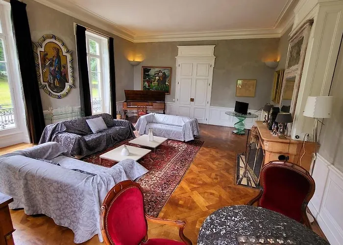 Chateau Les Bardons Villa
