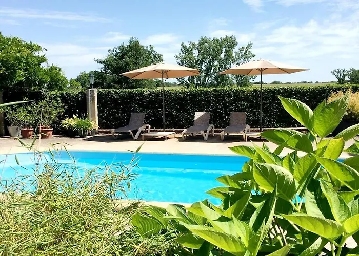 Chateau Les Bardons * La Pacaudière